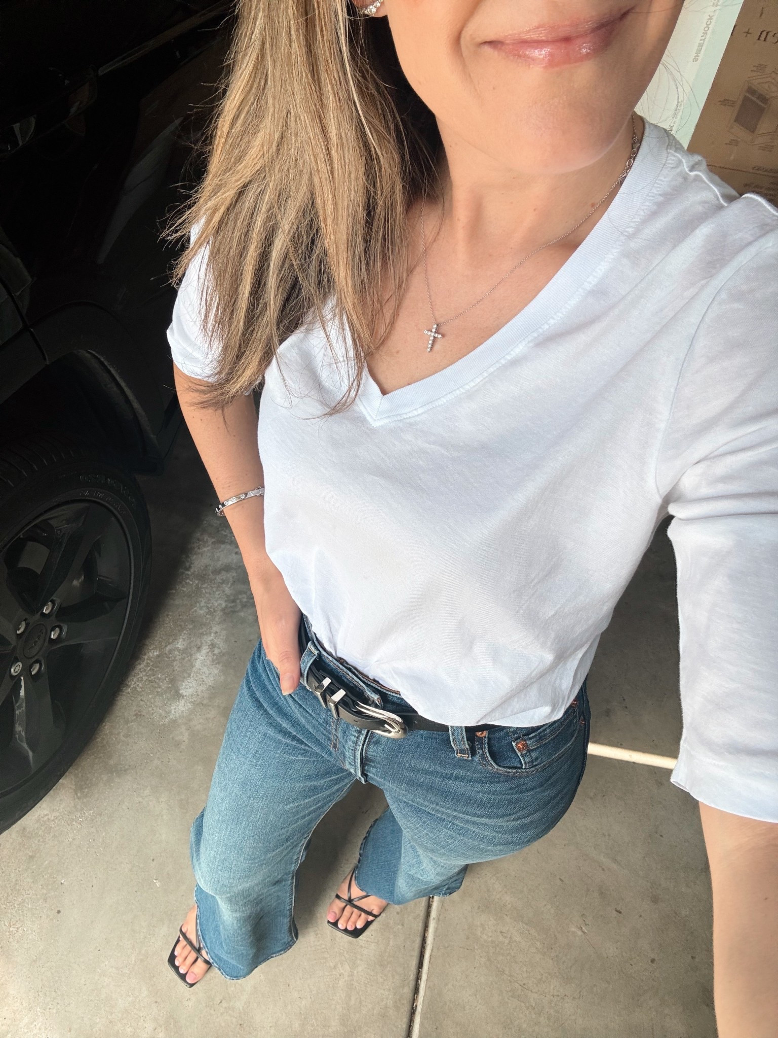 Here’s my outfit of the day…off to surprise my 5th grader as the mystery reader for her class 📚

#LTKmomlife #LTKootd #LTKOver40
