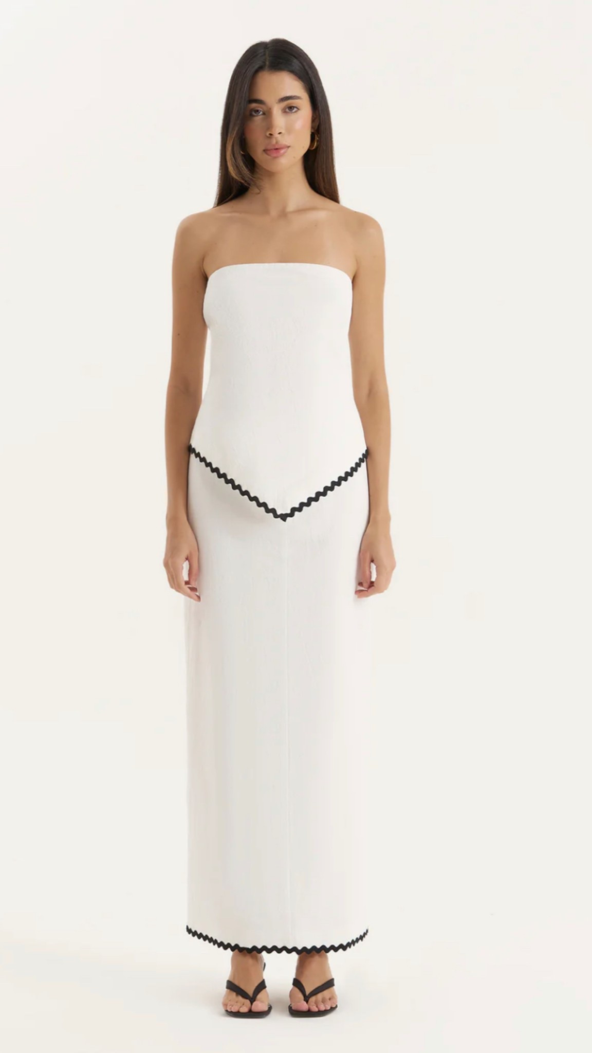 This set is just amazingly chic #4threckless

#LTKeurope #LTKstyletip #LTKspring