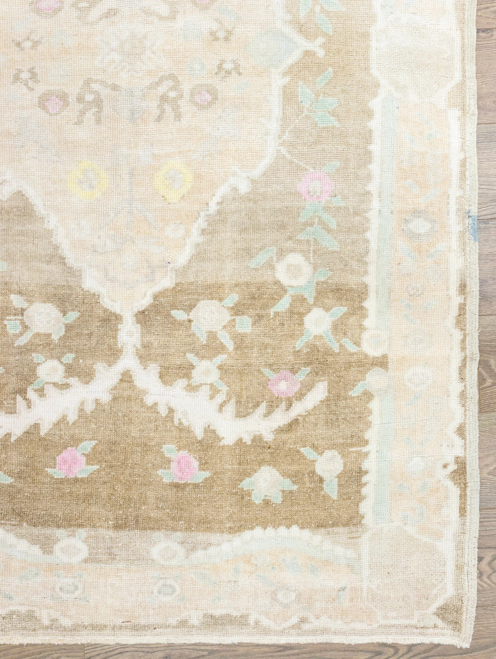 Handwoven Turkish Rug – 4.6x7.5 ft Vintage Oushak in Pastel Floral Neutral Living Room Decor | Etsy (US)