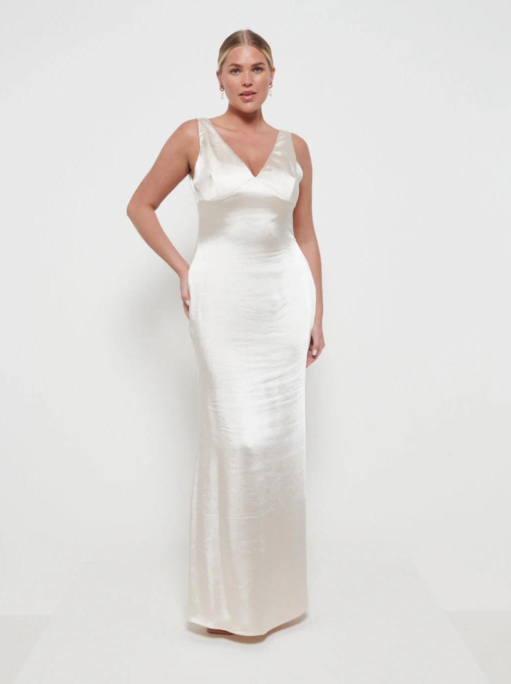 Piper Maxi Bridesmaid Dress - Matte Champagne | Pretty Lavish (UK)