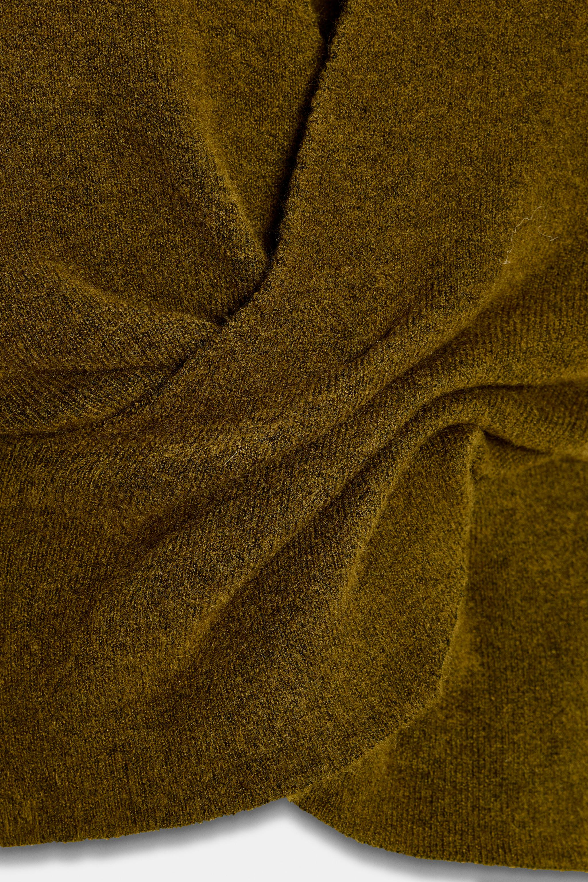 SHORT SLEEVE DRAPED KNIT JUMPER | Zara US