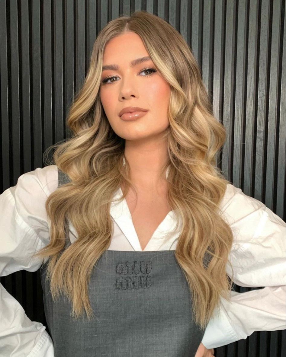 outfit and glam this morning 🤍