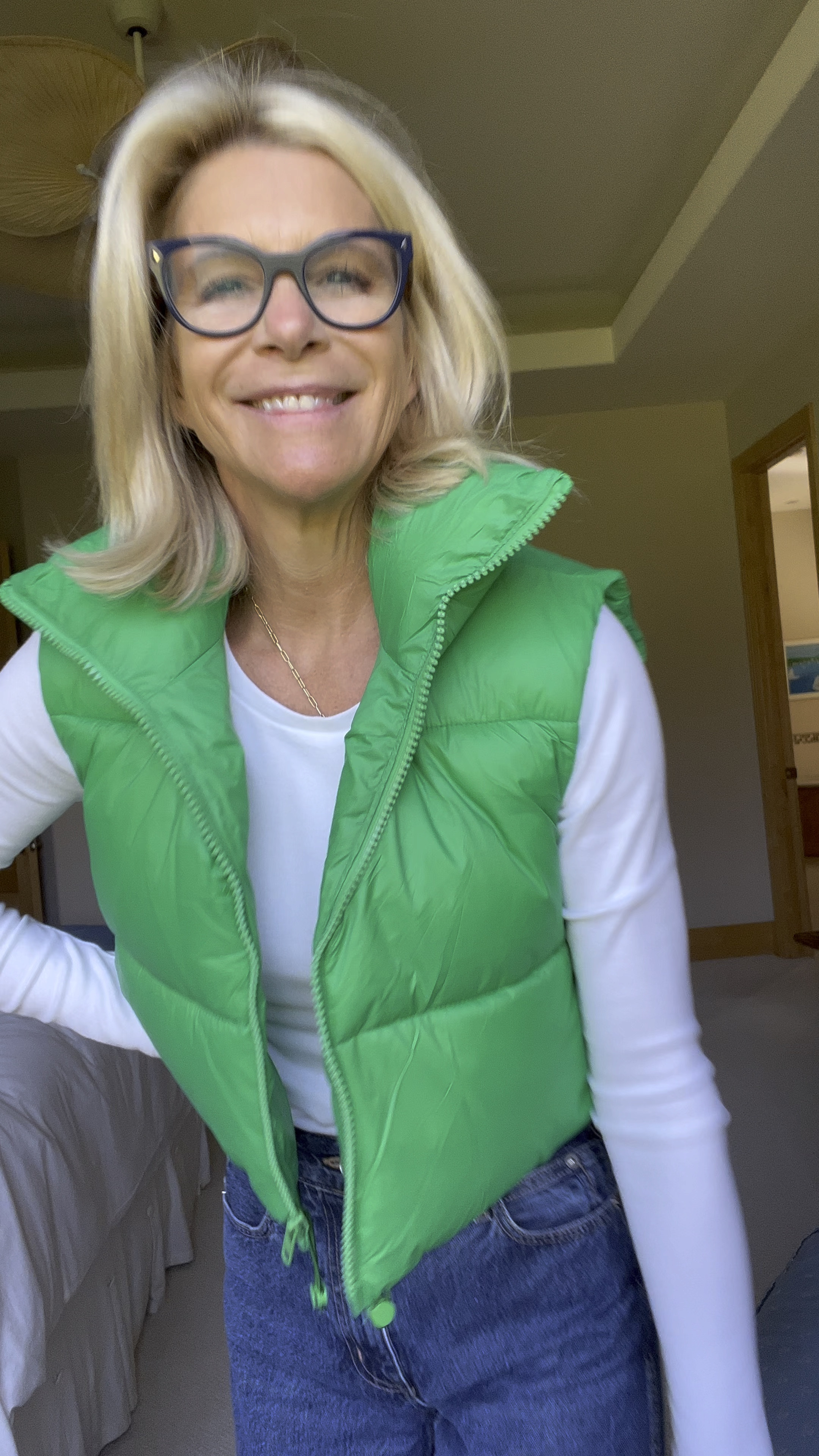 Video) Banana Republic Black Light-Weight Puffer Vest, Striped Gap