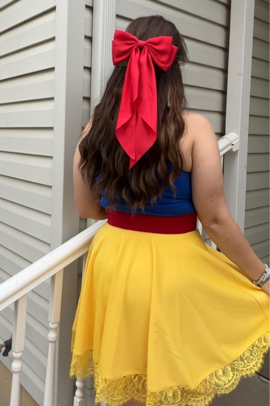 Snow white Disney bound 

#LTKunder50 #LTKfit #LTKstyletip