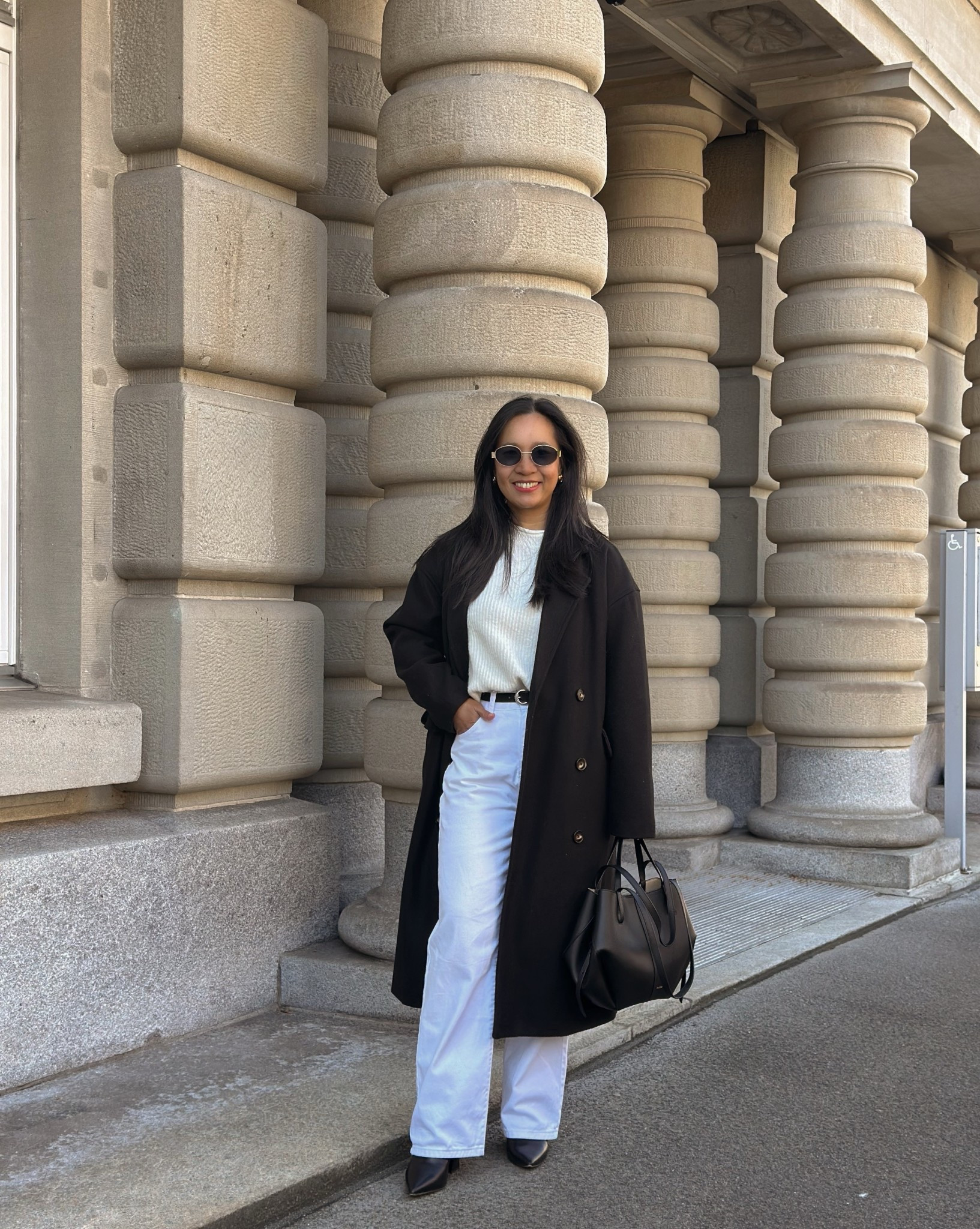 All white and black outfit

#LTKStyleTip #LTKWorkwear #LTKPetite