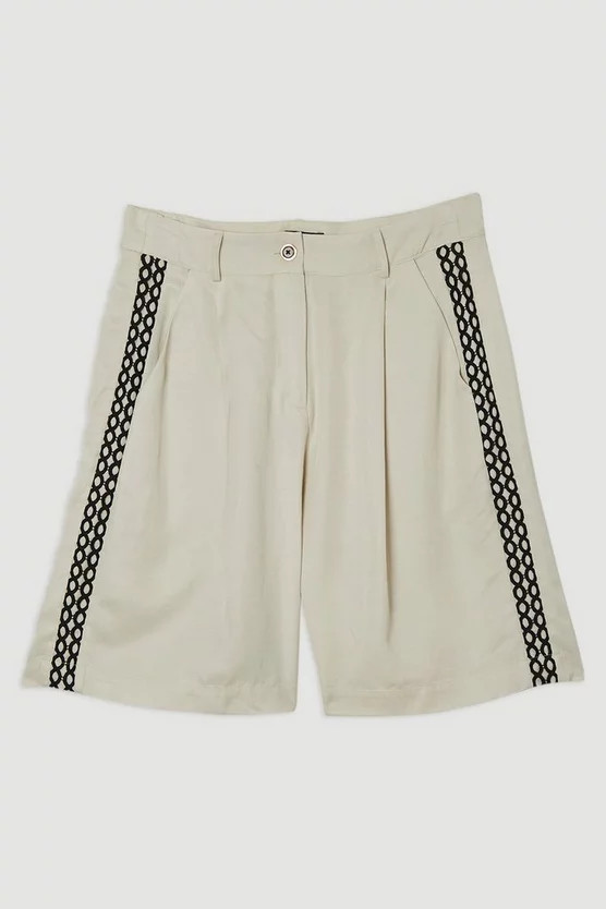 Viscose Linen Lace Trim Insert Woven Short | Karen Millen UK + IE + DE + NL