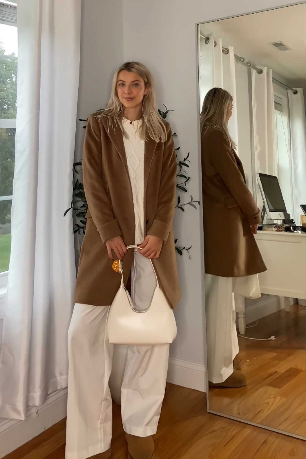 fall outfit🍂

fall outfit ideas, fall fashion 2023, brown trench coat, white trousers, white handbag, white cable knit sweater, chunky sweater, fall ootd

#LTKfindsunder100 #LTKSeasonal #LTKstyletip