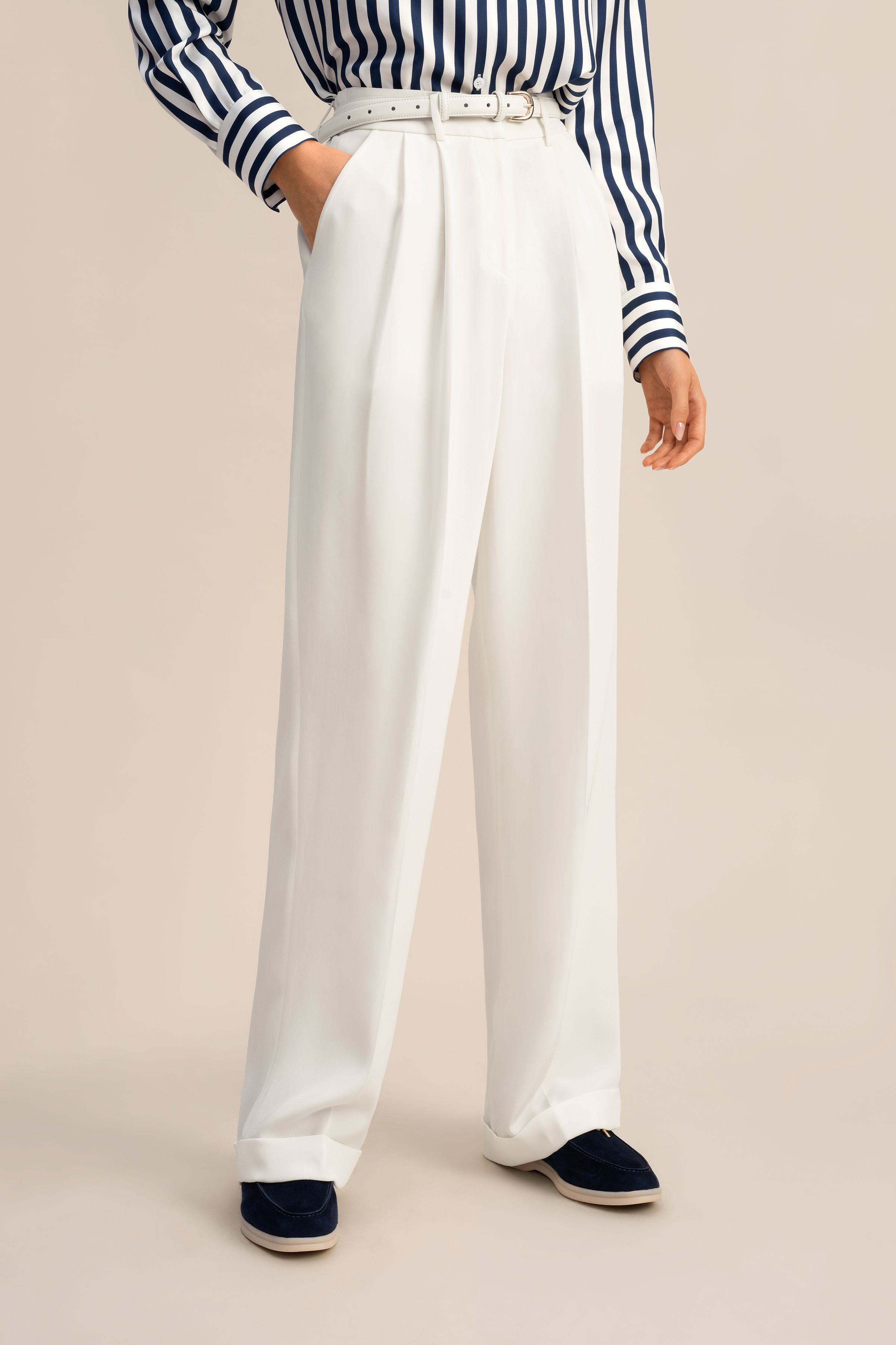 Timeless Pleated Wide-Leg Dense Silk Trousers | LilySilk