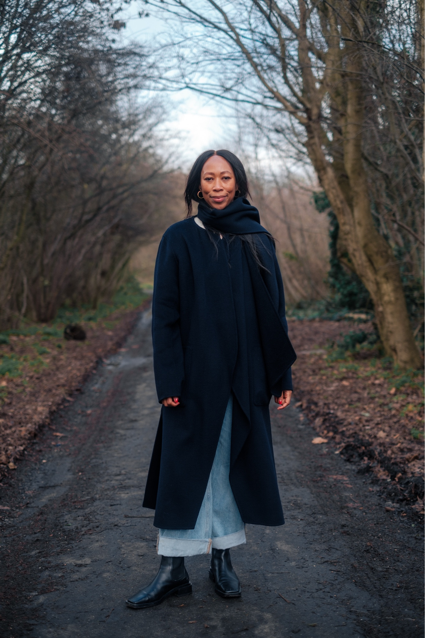 Winter navy coat weekend outfit casual look
