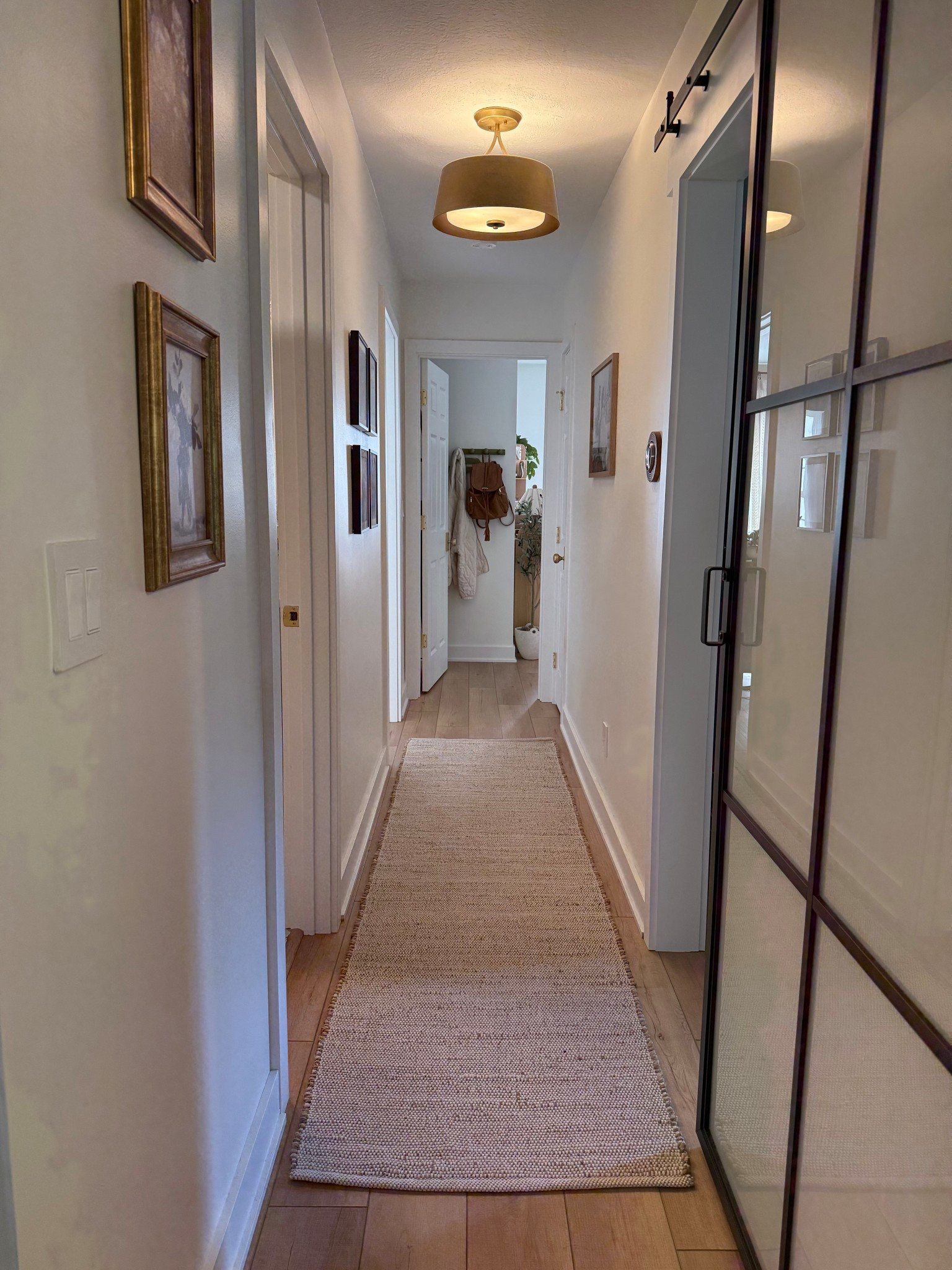 New hallway rug 🫶🏻 #rug #amazonhome #amazon 

#LTKSaleAlert #LTKHome #LTKSeasonal