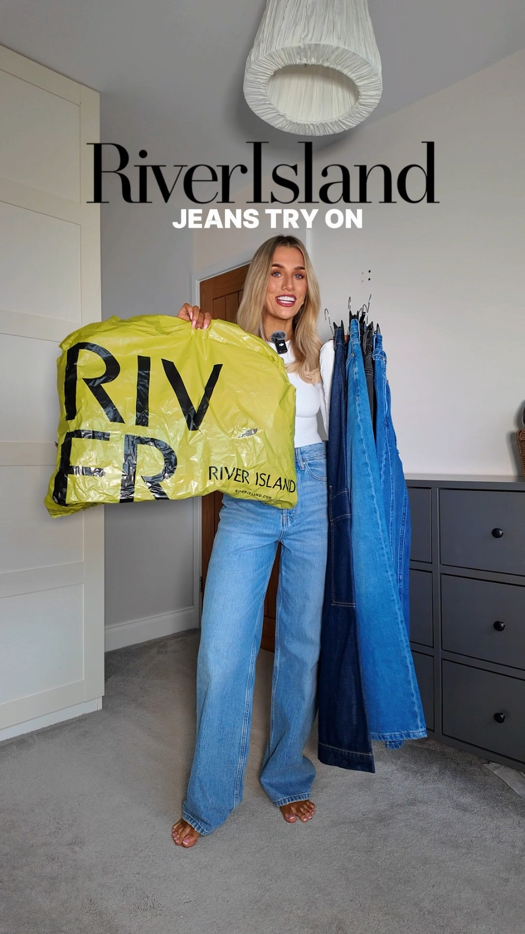 RIVER ISLAND DENIM JEANS!!! 👏🏽 👏🏽 episode three of my high street try on jeans series!! Some stunners here, some not so much! Hope it’s helpful, which was your fave!? 


#jeans #jeanstryon #wideleg #riverisland 

#LTKuk #LTKjeans #LTKspring