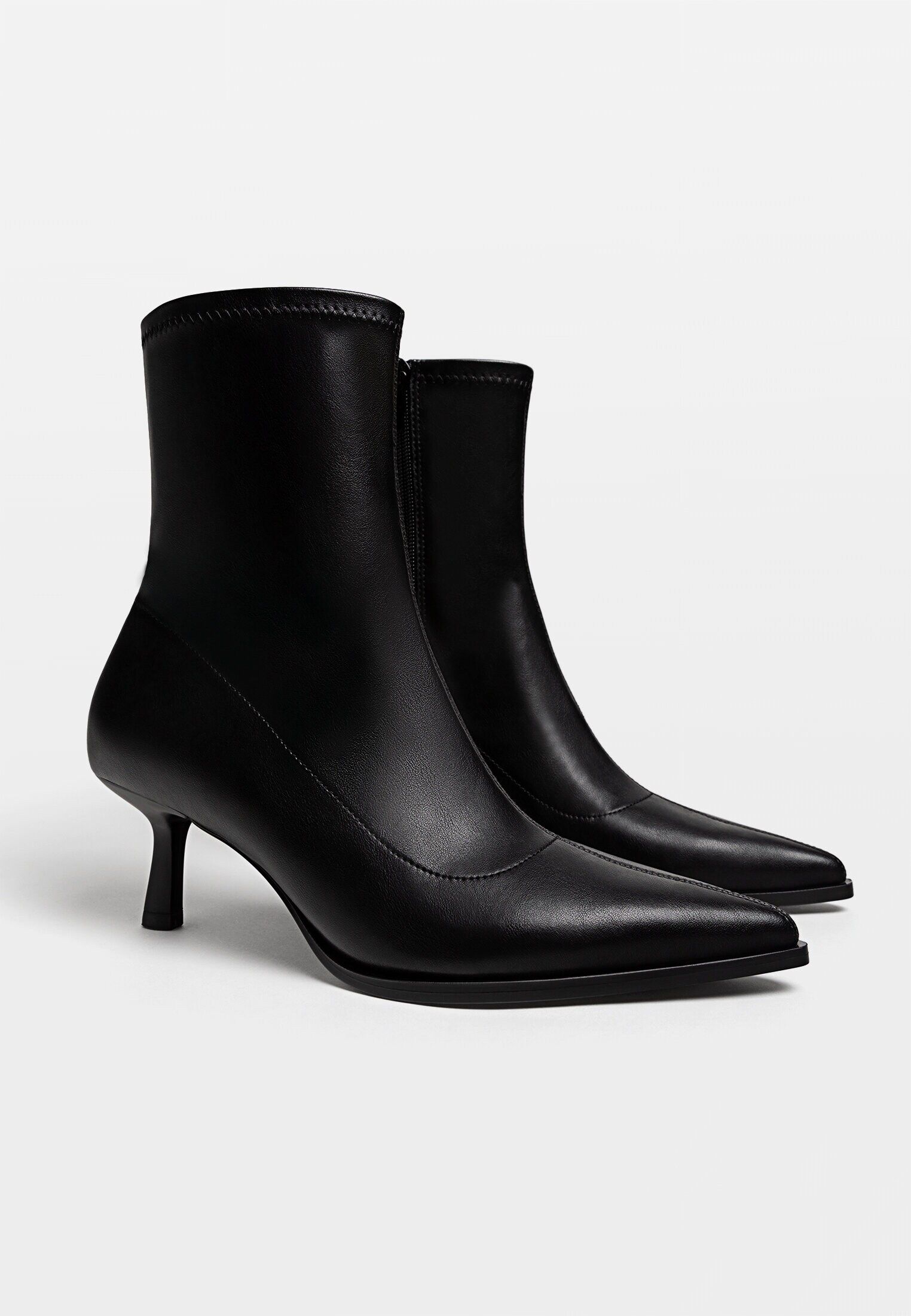 Stiletto heel boots with stretch legs | Stradivarius (UK)