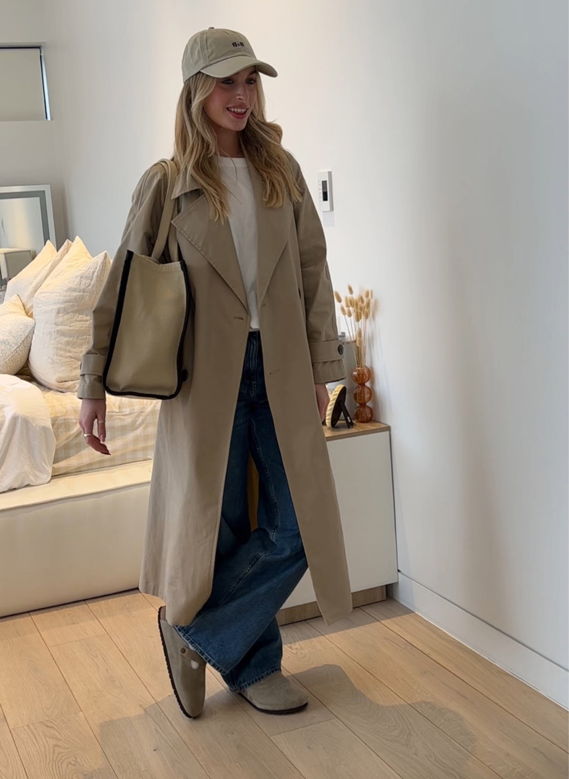 Trench coat outfit🧥

Trench coat is old Zara and hat is bec and bridge.

I’ve linked all exact items + some gorgeous alternatives🫶🏼

P.s I’m normally a size 8 in tops and I wear this Uniqlo tee in a men’s medium. 

#LTKSeasonal #LTKU #LTKstyletip