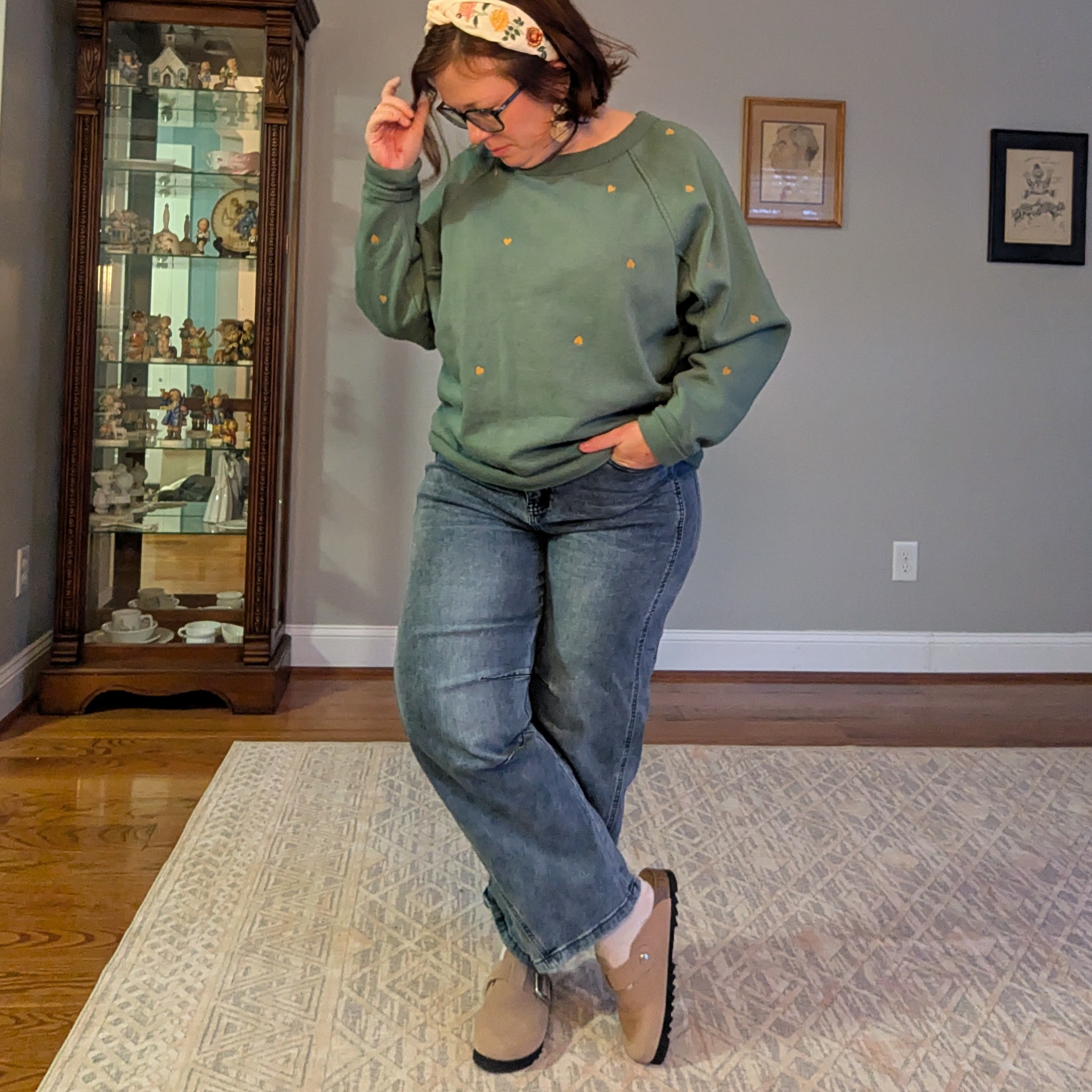 Sweatshirt similar, jeans tts, shoes follow chart, headband similar 

#LTKValentine #LTKPetite #LTKMidsize