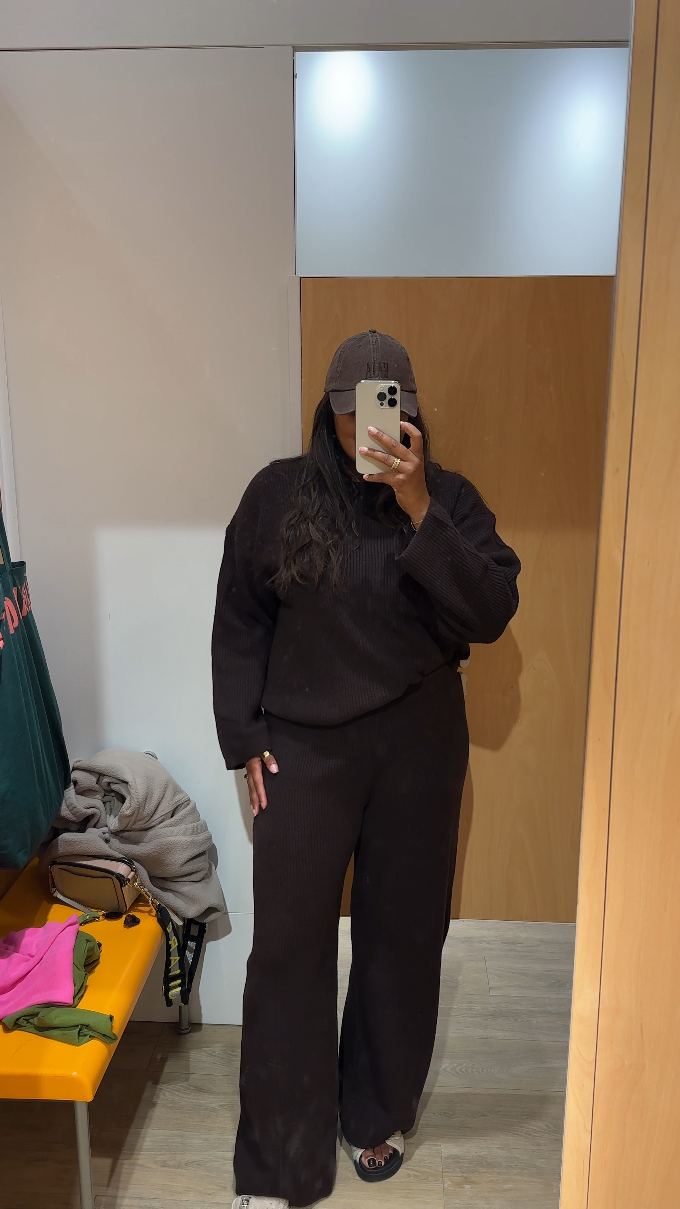 Sweater set! 40% off 

#LTKMidsize #LTKHoliday #LTKVideo