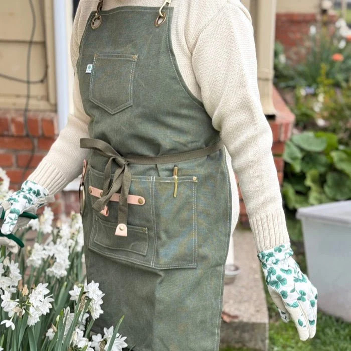 Gardening Apron - Waxed Canvas Apron with Pockets | Plow & Hearth