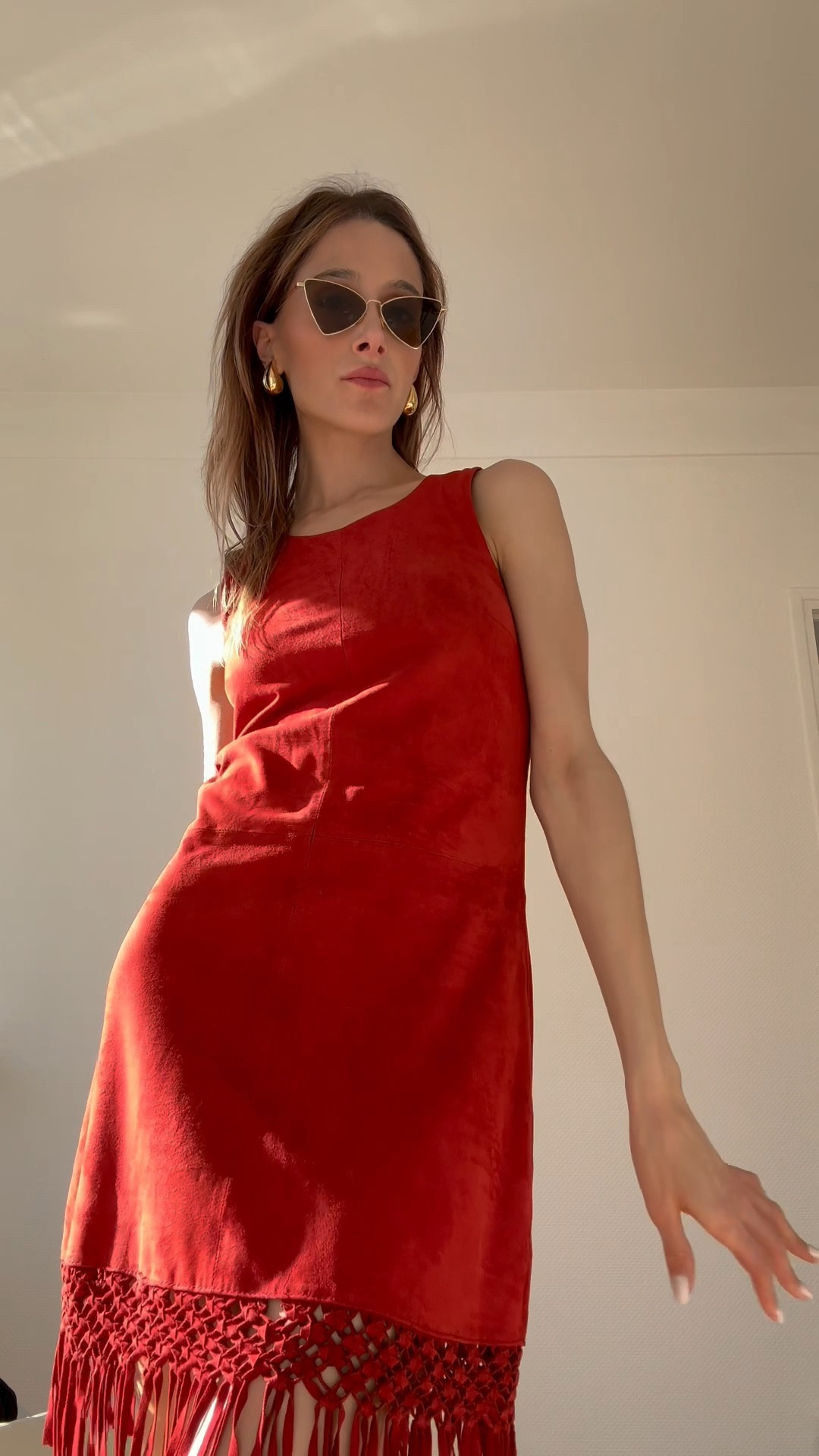 Hippy chic mood under the French sun.
Suede red dress with fringe detail & vintage YSL sunnies.
Perfect for a sunny walk in the Riviera.

#SpringStyle #FrenchRiviera #HippyChic #VintageVibes #RedDress #YSLsunglasses #PinterestFashion #LookDuJour #SunnyMood

#LTKfrance #LTKsummer #LTKspring