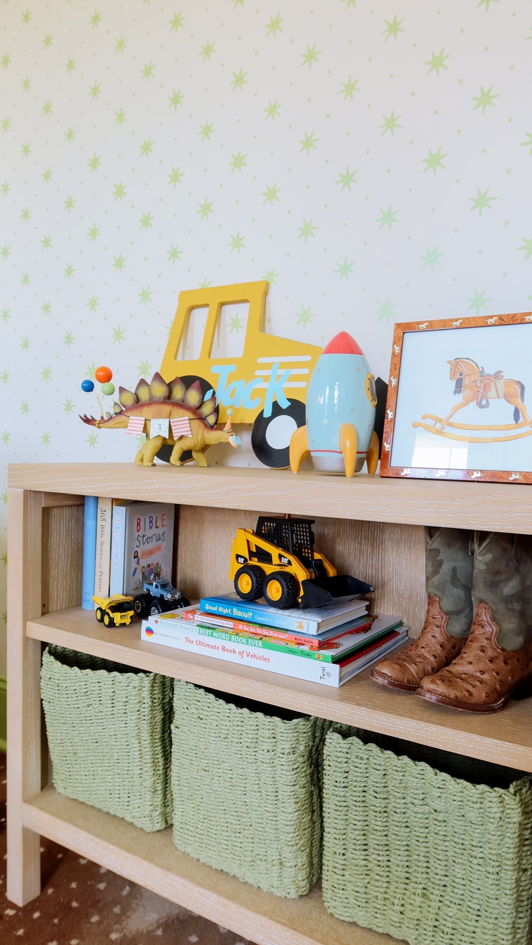 Book case | shelf | bedroom | toddler | little boys | play room | organization | dinosaur | green

#LTKvlog #LTKKids #LTKHome