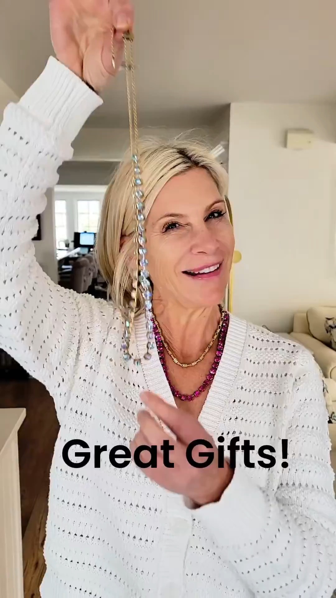 These Loren Hope pieces are too good not to reshare ✨ Still one of my favorite gift ideas — so pretty, timeless, and such a sweet little sparkle moment.
