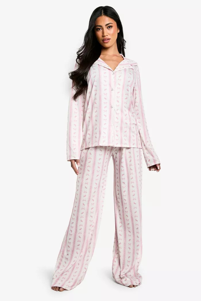 Valentines Bow Print Long Sleeve Shirt & Trouser PJ Set | Boohoo.com (UK & IE)