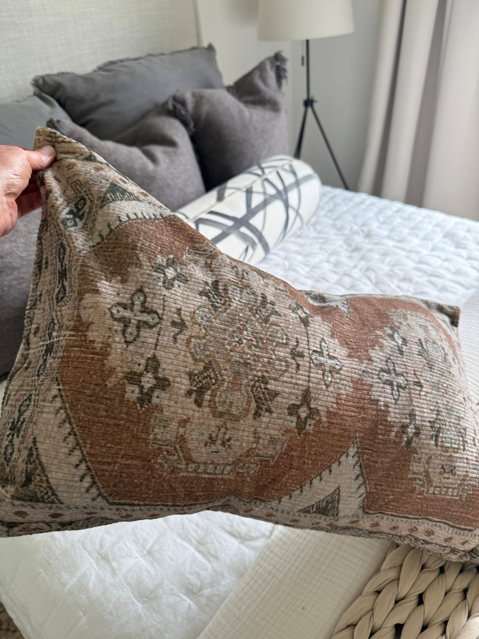 Gorgeous new lumbar pillow @potterybarn 

#LTKStyleTip #LTKHome #LTKOver40