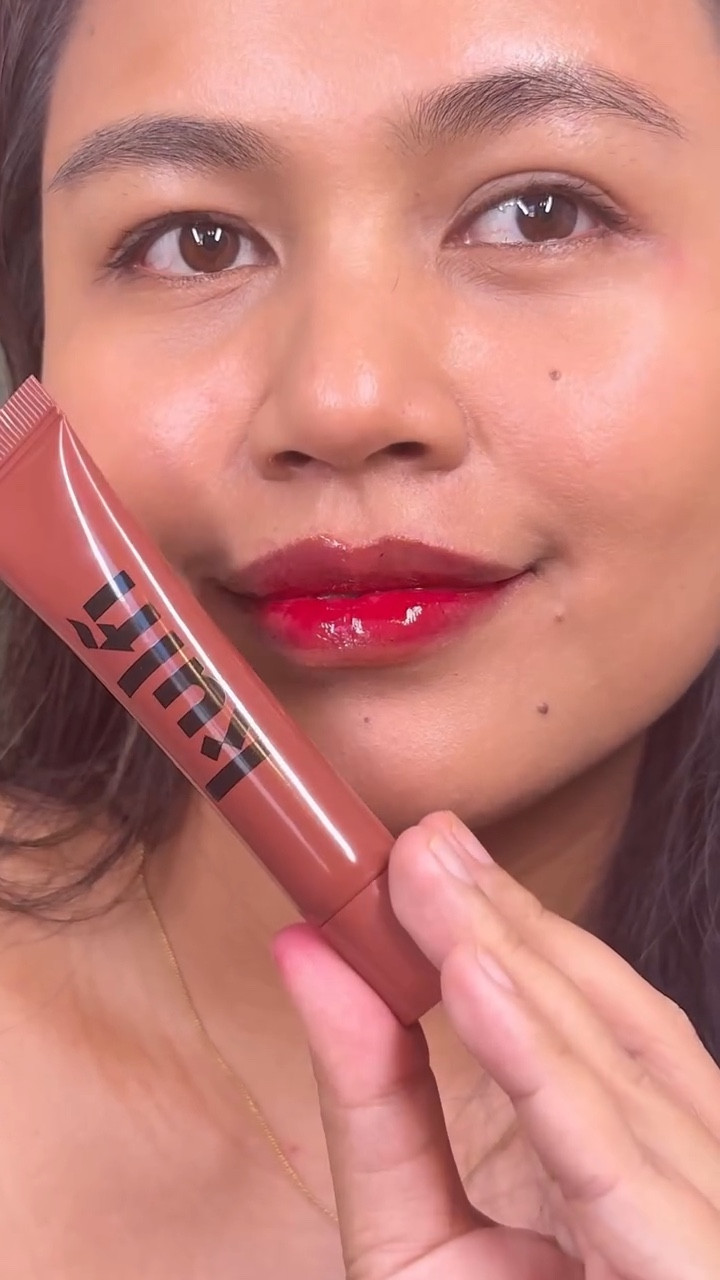 10% Off 🏷️KATA or https://kulfibeauty.com/discount/KATA?redirect=%2F

Juicy lips brought to you by @kulfi.beauty #kulfiebesties