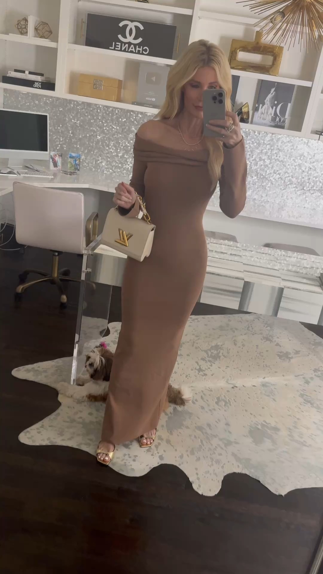 FOUND >>> a flattering date night dress in the most GORGEOUS shade ever! Camel is incredibly luxe looking and immediately elevates your look. I'm wearing an XS and it fits tts. 



#LTKOver40 #LTKParties #LTKStyleTip