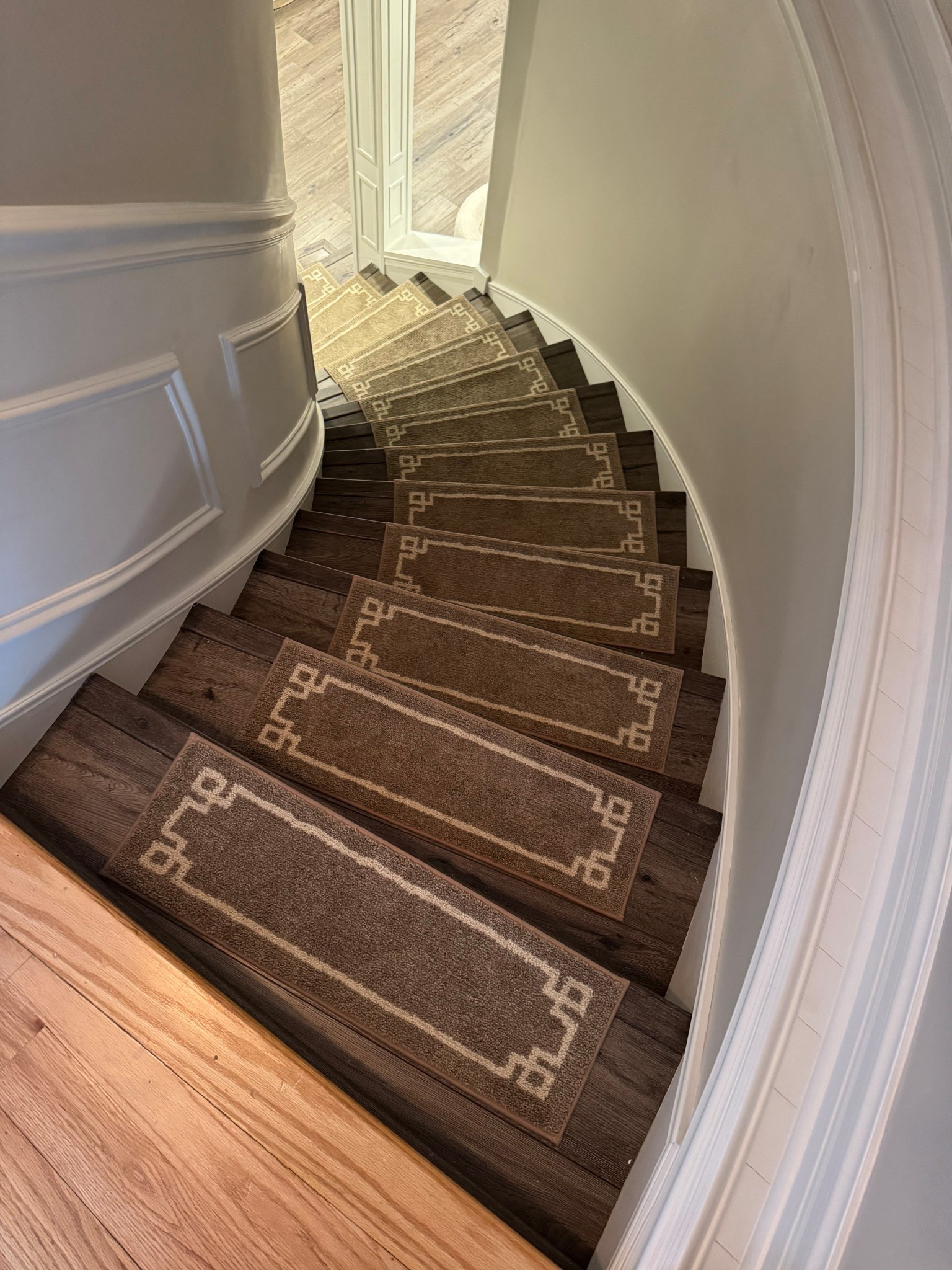 Amazon home find self-gripping stair threads! @amazon @amazonhome #founditonamazon #amazonhome #amazonfinds 

#LTKHome #LTKSaleAlert #LTKSeasonal