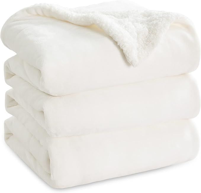 Bedsure Sherpa Fleece Queen Size Blankets for Bed - Thick and Warm Blankets for Winter, Soft and ... | Amazon (US)