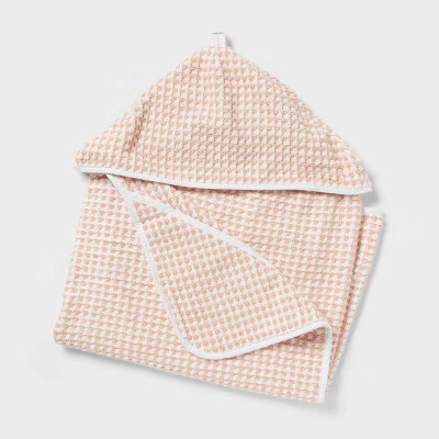 Kids' Oversized Hooded Bath Towel Pink - Pillowfort™ | Target
