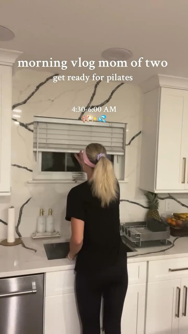 Good morning and happy tuesday! Today we woke up at 4:00AM to do pilates and drink coffee in peace 😂

scrunchie and tote bag: @lavilagree
pilates socks: @luckyhoneystyle 
pilates studio: @dynamicstudiolb 
hydration: @liquidiv (strawberry) 
tumbler: @brumate 

#morningroutine #pilates #wellness #mom #longisland #longislandmoms #longislandpilates #vlog #reels #reelsvideo❤️ #reelsi̇nstagram #explore