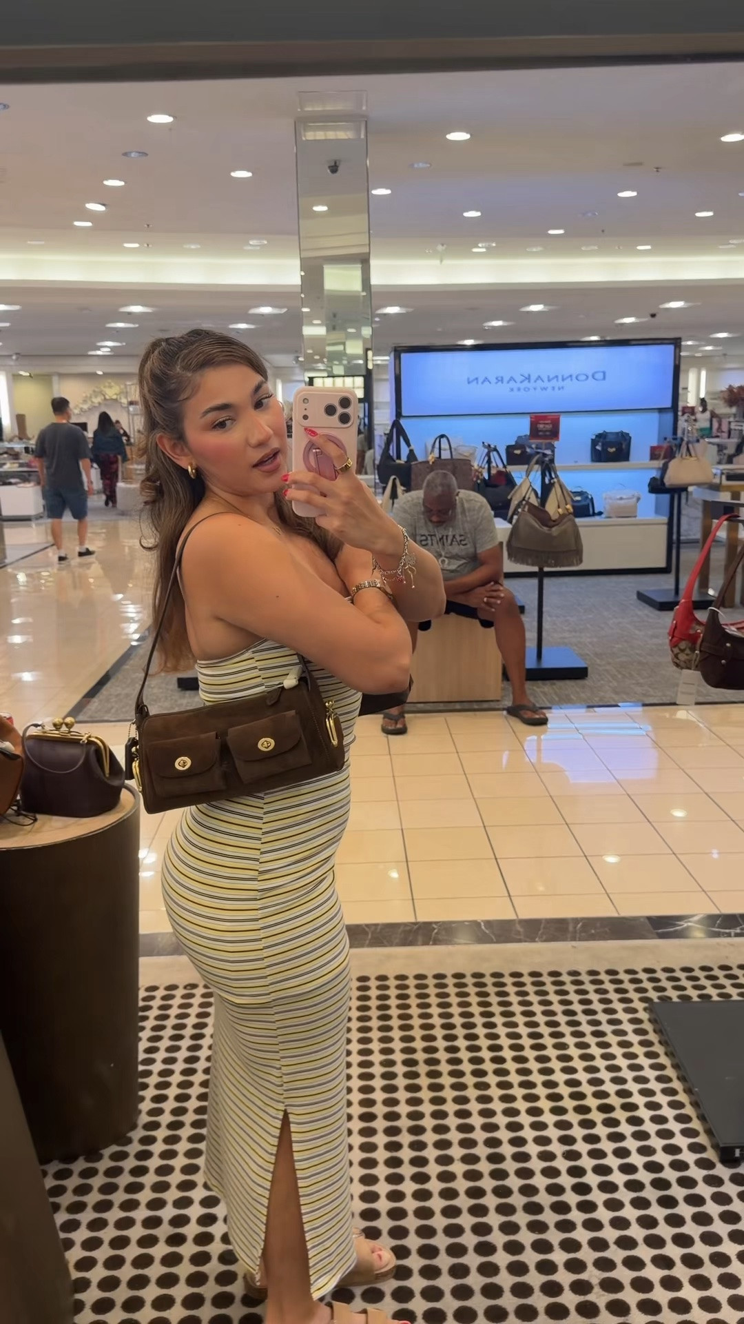 The Coach mini haversack 27 has my heart! 👜🤎 @macys

#LTKBeauty #LTKWorkwear #LTKvlog