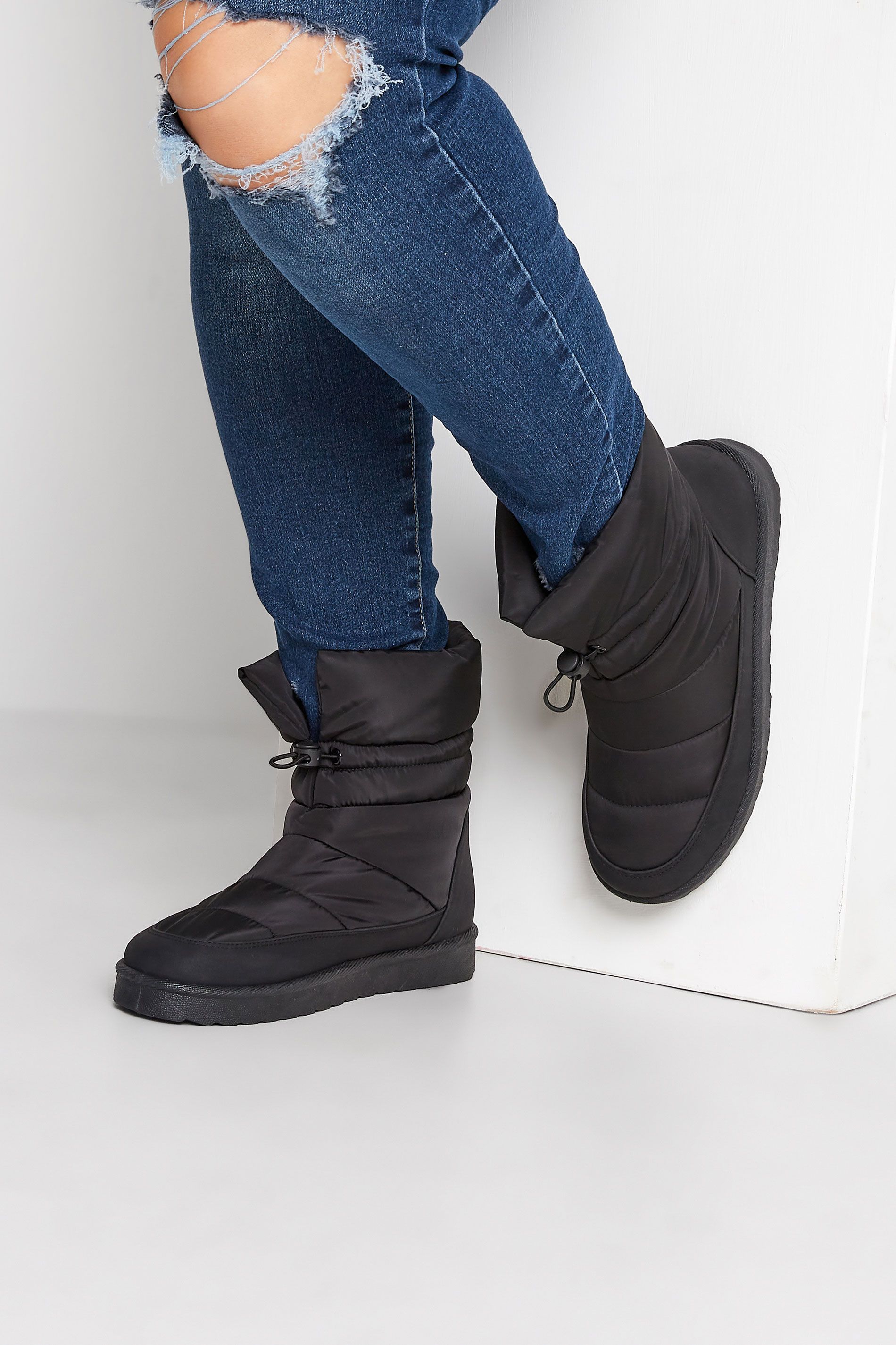 Yours Black Padded Snow Boots In Extra Wide EEE Fit | Long Tall Sally