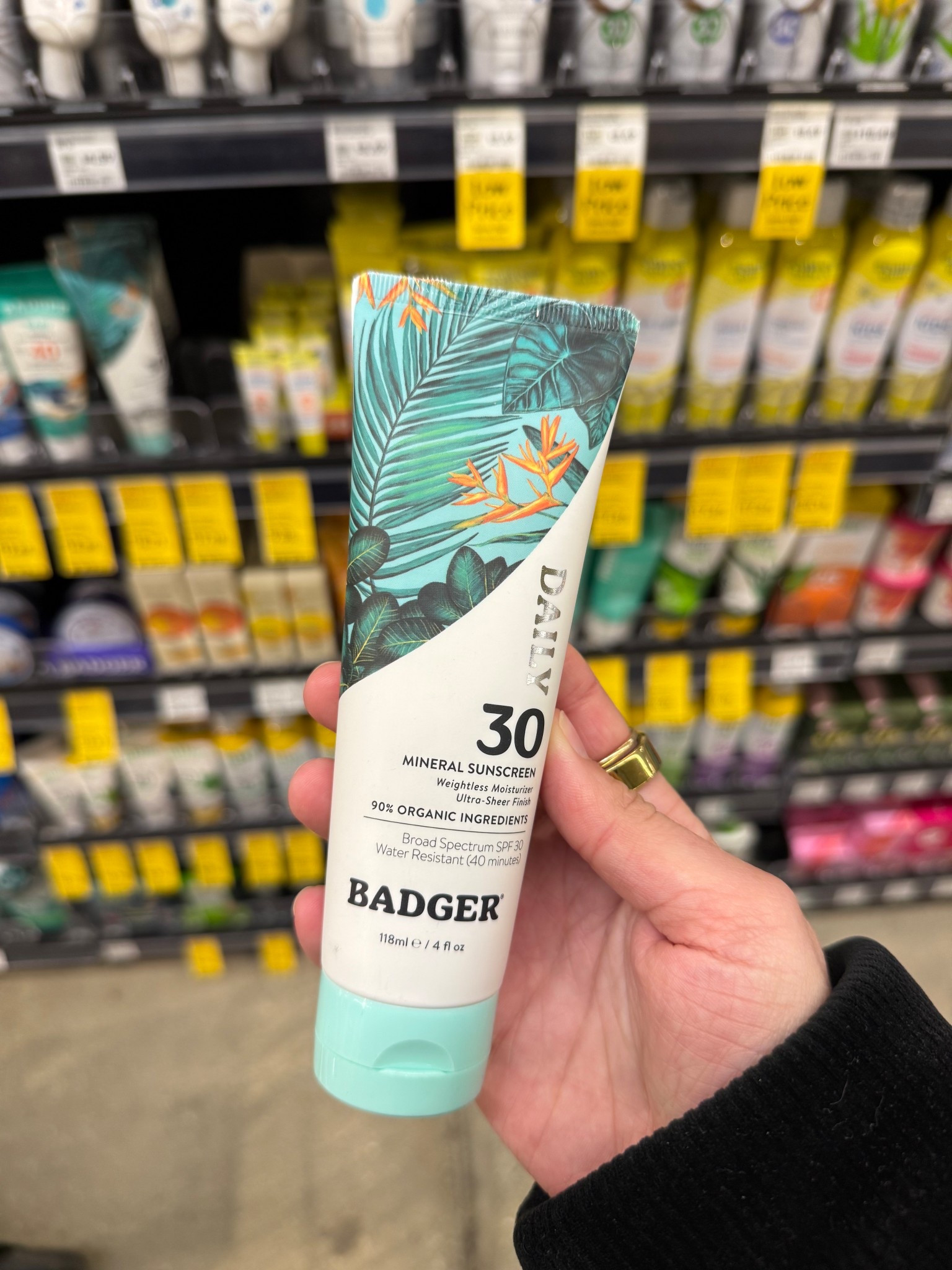 Non-toxic sunscreen option ☀️

#LTKSwim #LTKSeasonal #LTKFindsUnder50