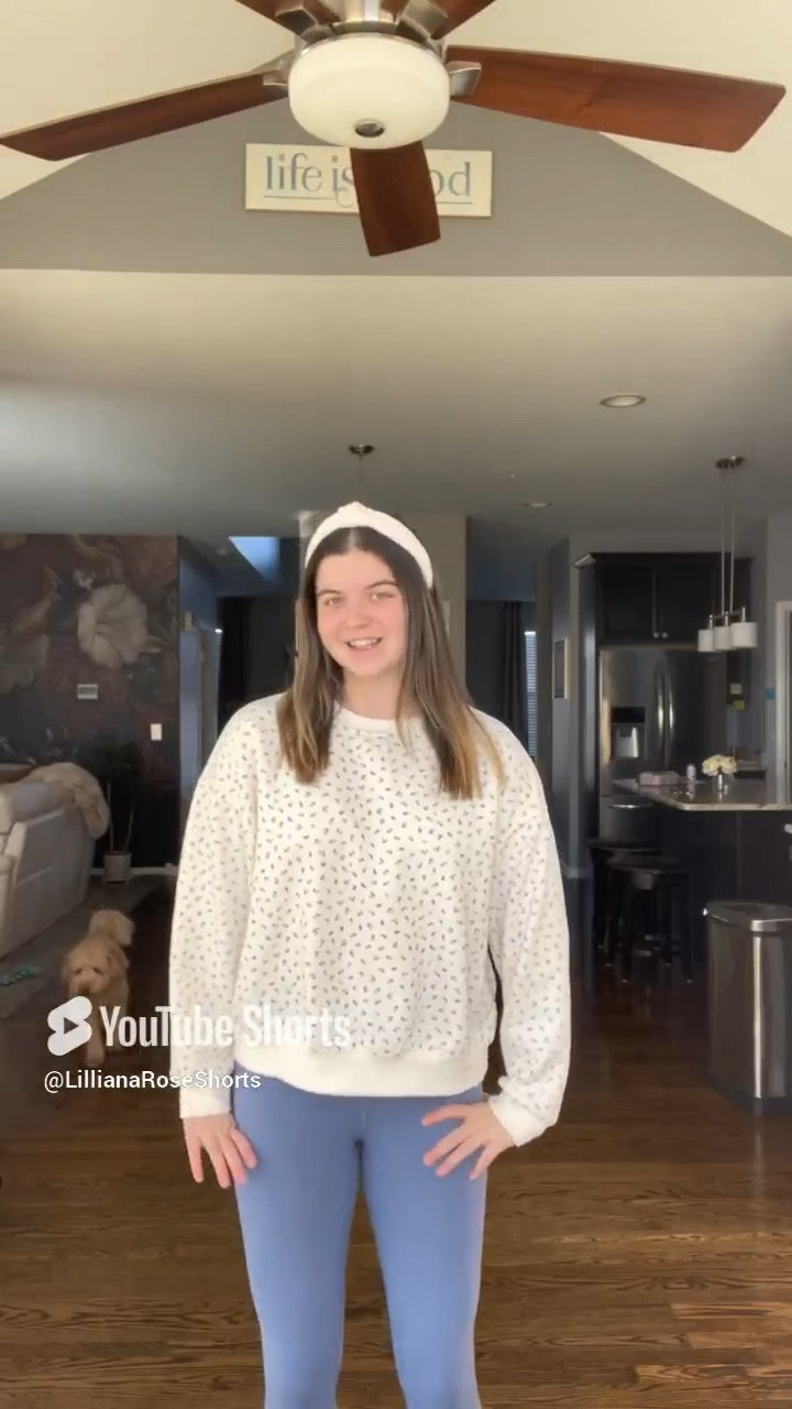 OOTD 🎀

Top: Marshall’s
Leggings: Oasis Blue

#LTKStyleTip #LTKFindsUnder50 #LTKSpringSale