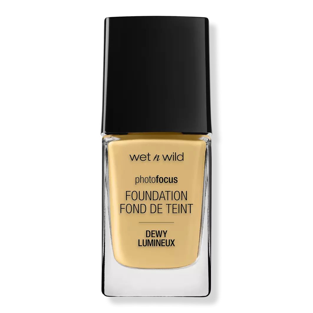 Photo Focus Dewy Foundation | Ulta