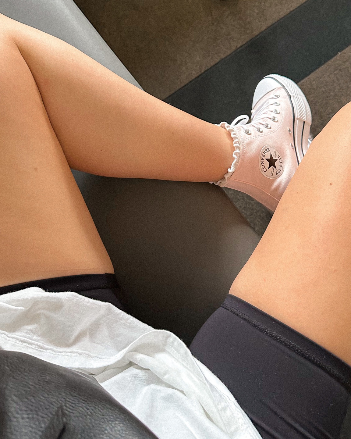 Pink converse!! Love love love the platform 

#LTKitbag #LTKfit #LTKunder100