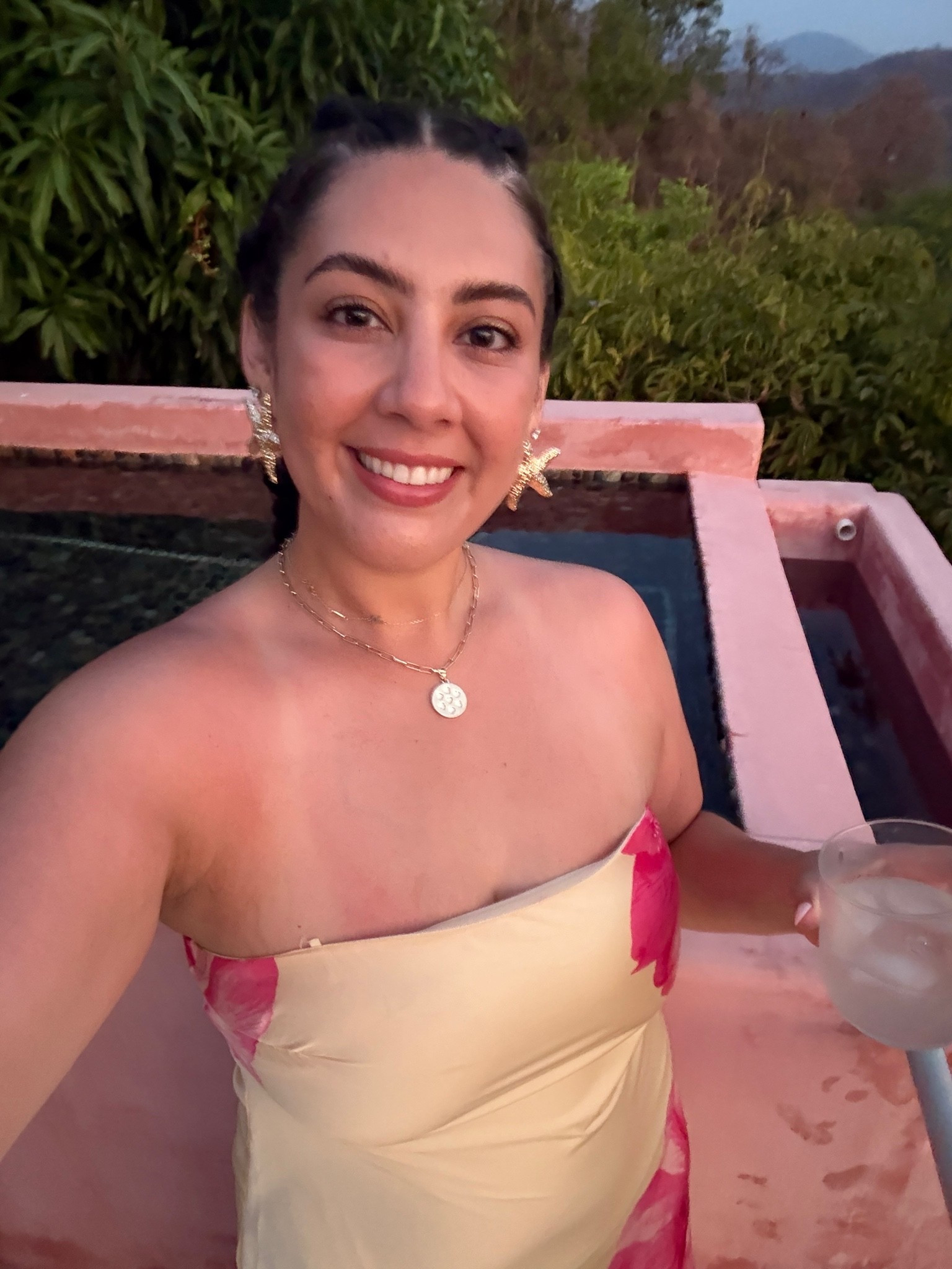 The perfect lightweight dress to pack for that summer vacation 🇲🇽🤍❤️🧡💛

#LTKWedding #LTKMidsize #LTKootd
