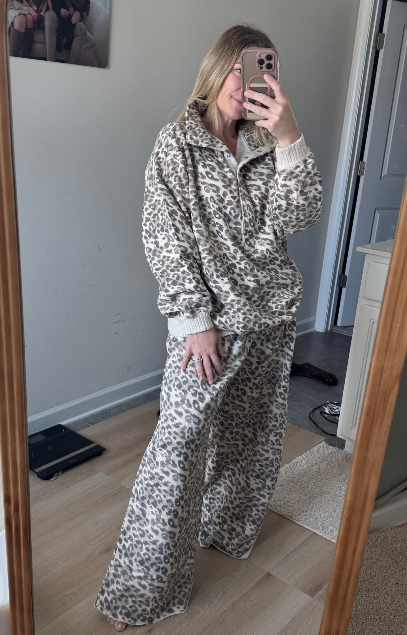 Oversized fit! This is size small in both 

#LTKmomlife #LTKootd #LTKdayinmylife