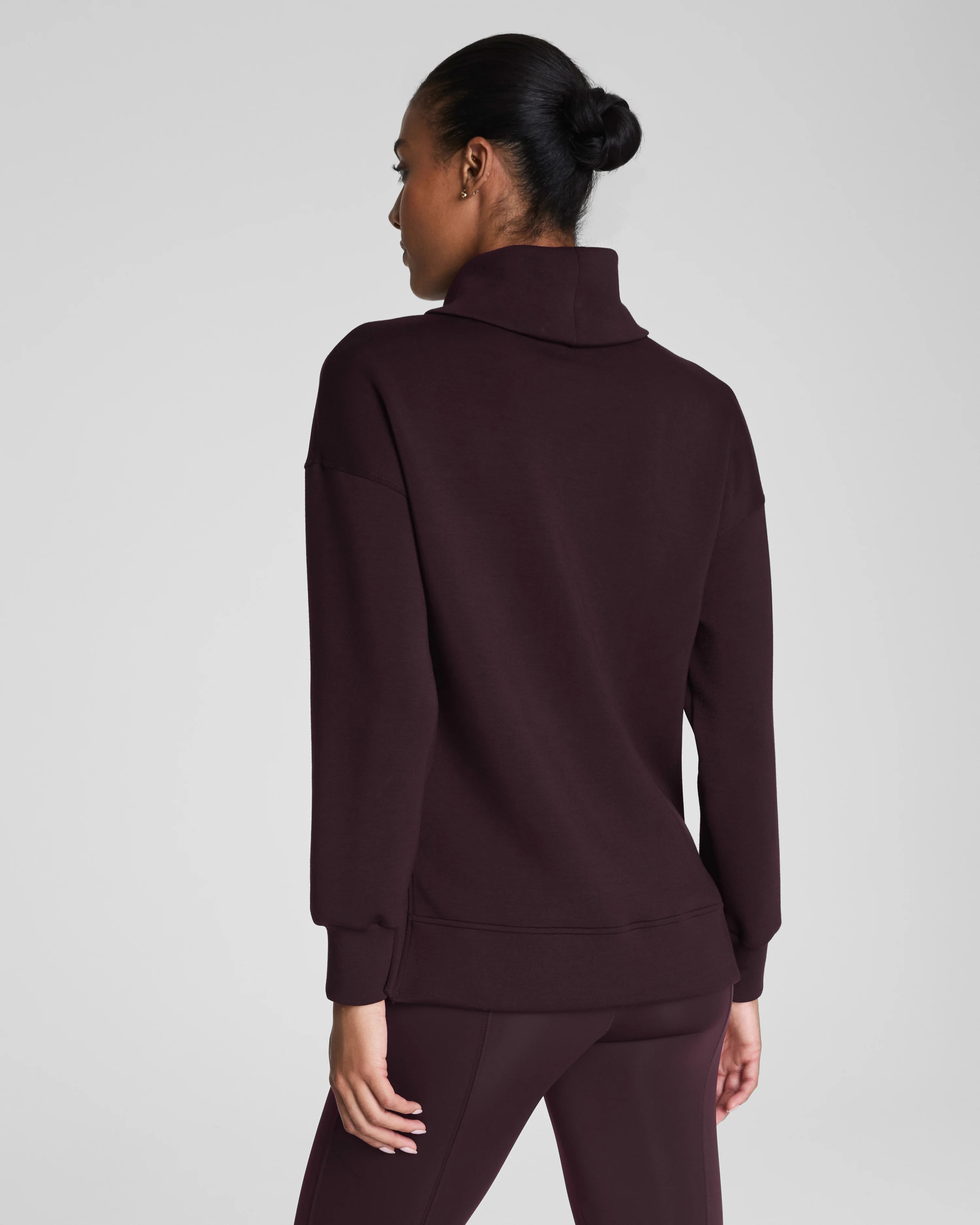 AirEssentials Turtleneck Tunic – Soft, Lightweight & Cozy Fit | SPANX | Spanx