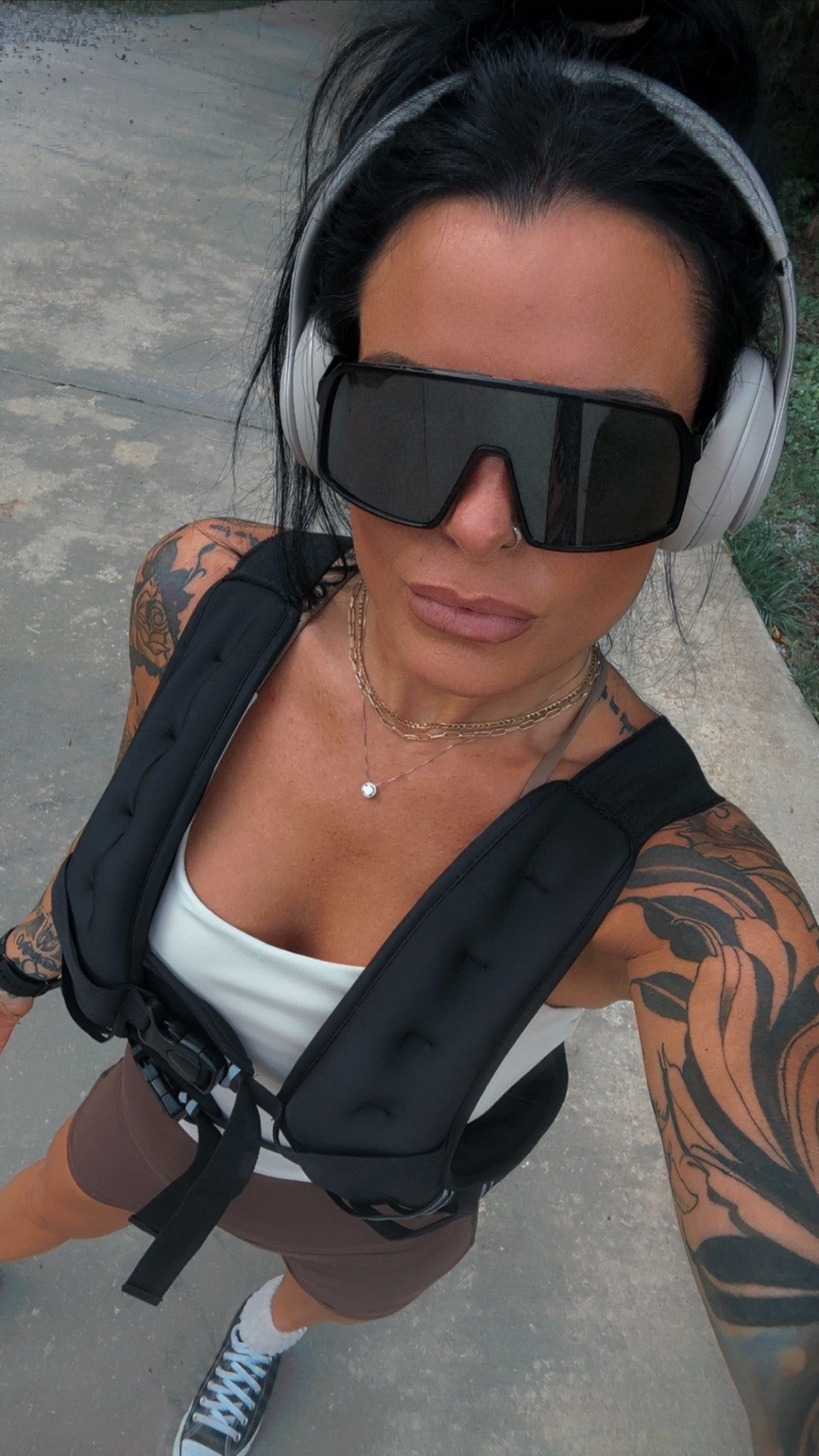 My favorite little combo and weighted vest 

#LTKfitnessgoals #LTKootd #LTKgrwm
