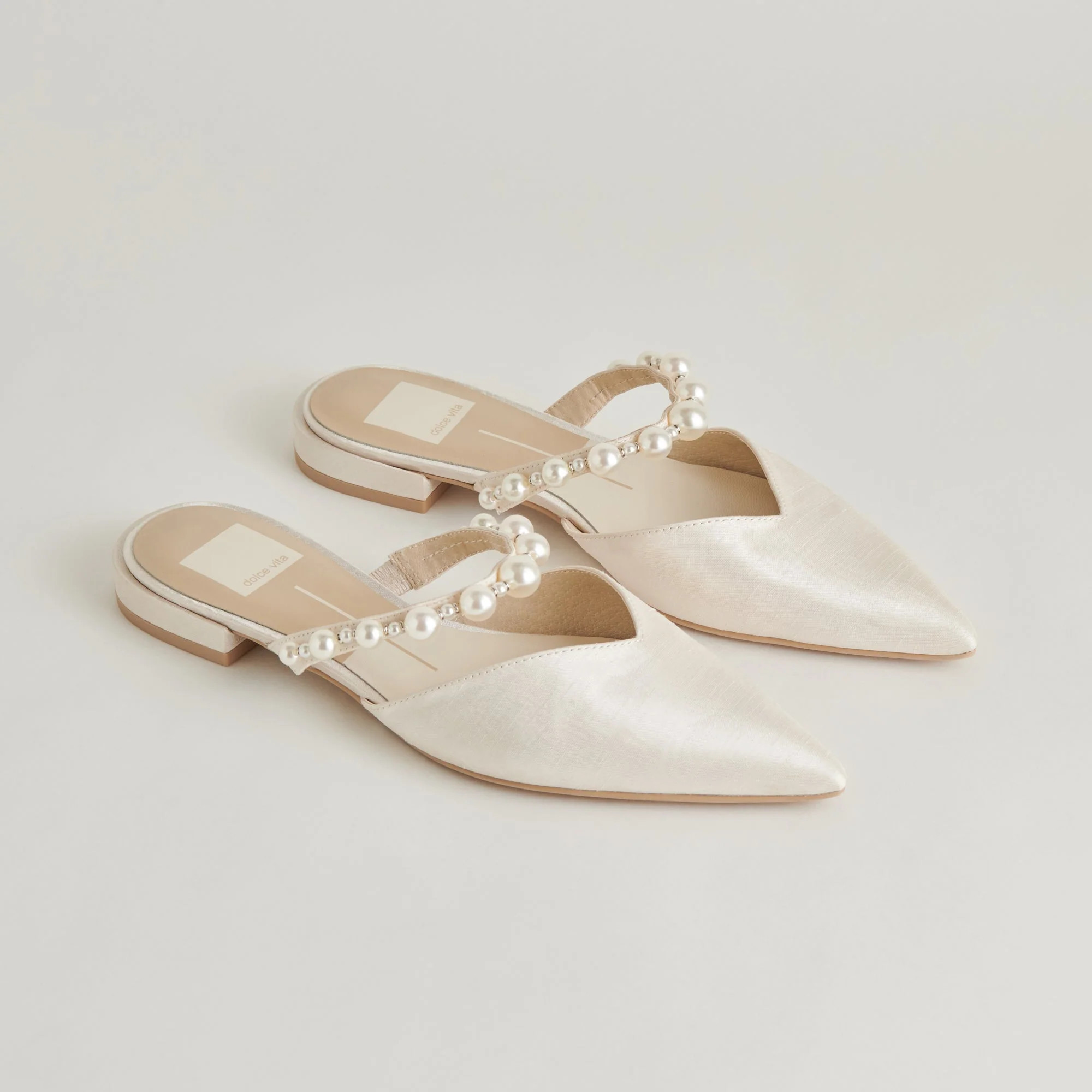 KANIKA PEARL FLATS VANILLA PEARLS - re:vita | DolceVita.com