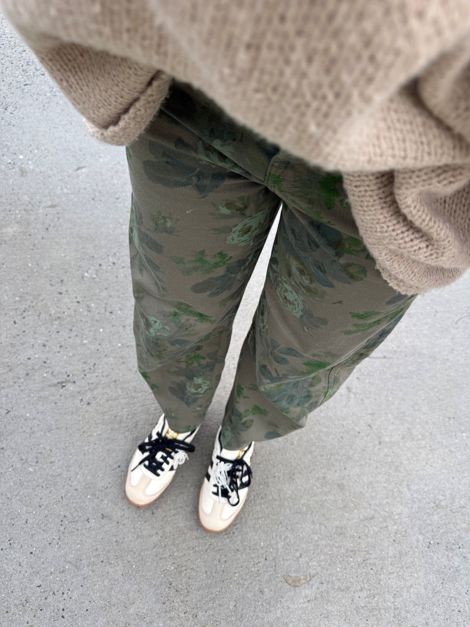 Barrel, gap

#LTKSeasonal #LTKmomlife #LTKOver40