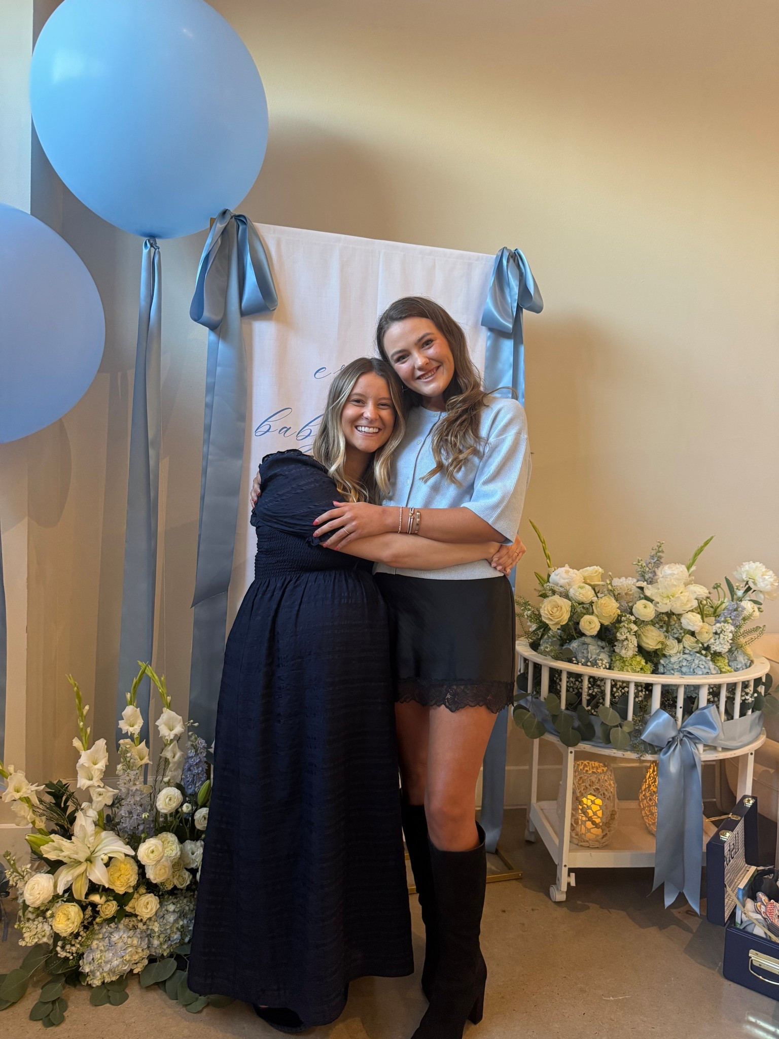 Holiday outfit inspo!!!! Christmas party! Wearing size medium top and size small skirt! These are pretty true to size. I’m a normal size 6

#LTKHoliday #LTKootd #LTKSeasonal