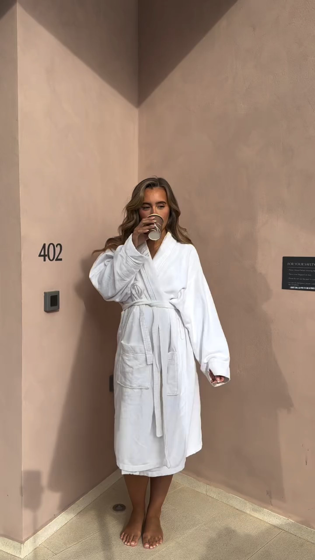 Get dressed with me in Santorini🤍🧿☁️✨ 


#LTKAroundTheWorld #LTKsummer #LTKtravel