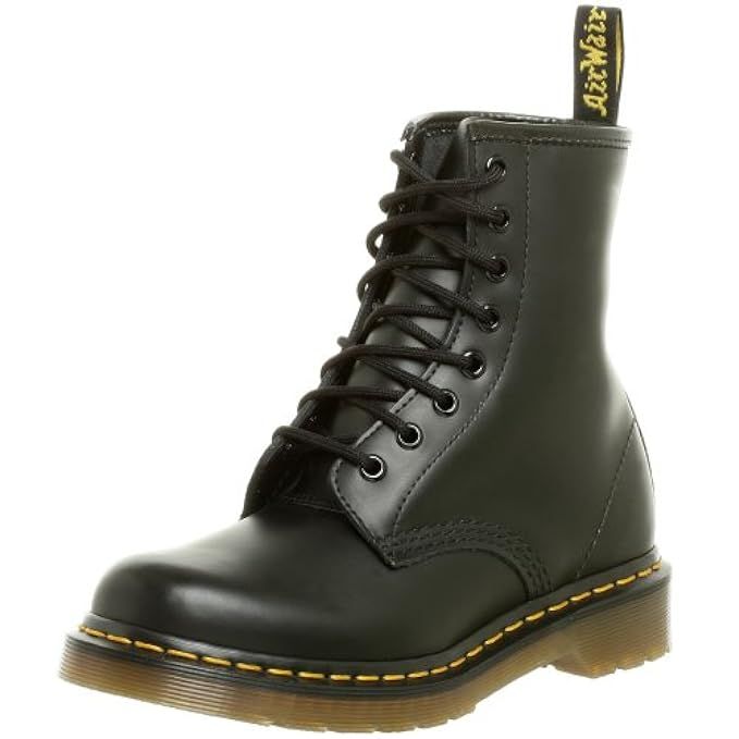 Dr. Martens Women's 1460 W | Amazon (US)