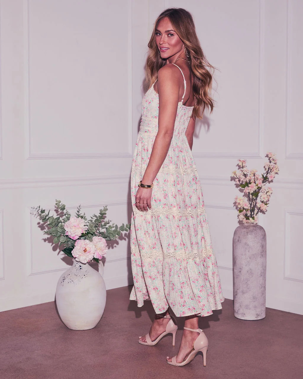 April Embrace Sweetheart Floral Midi Dress | VICI
