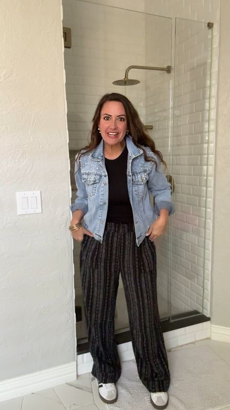 Pearl jacket is a medium.
Linen pants run big-wearing a small. 
Tank is a small.
Cute and casual!!
.


#LTKstyletip #LTKover40 #LTKfindsunder50