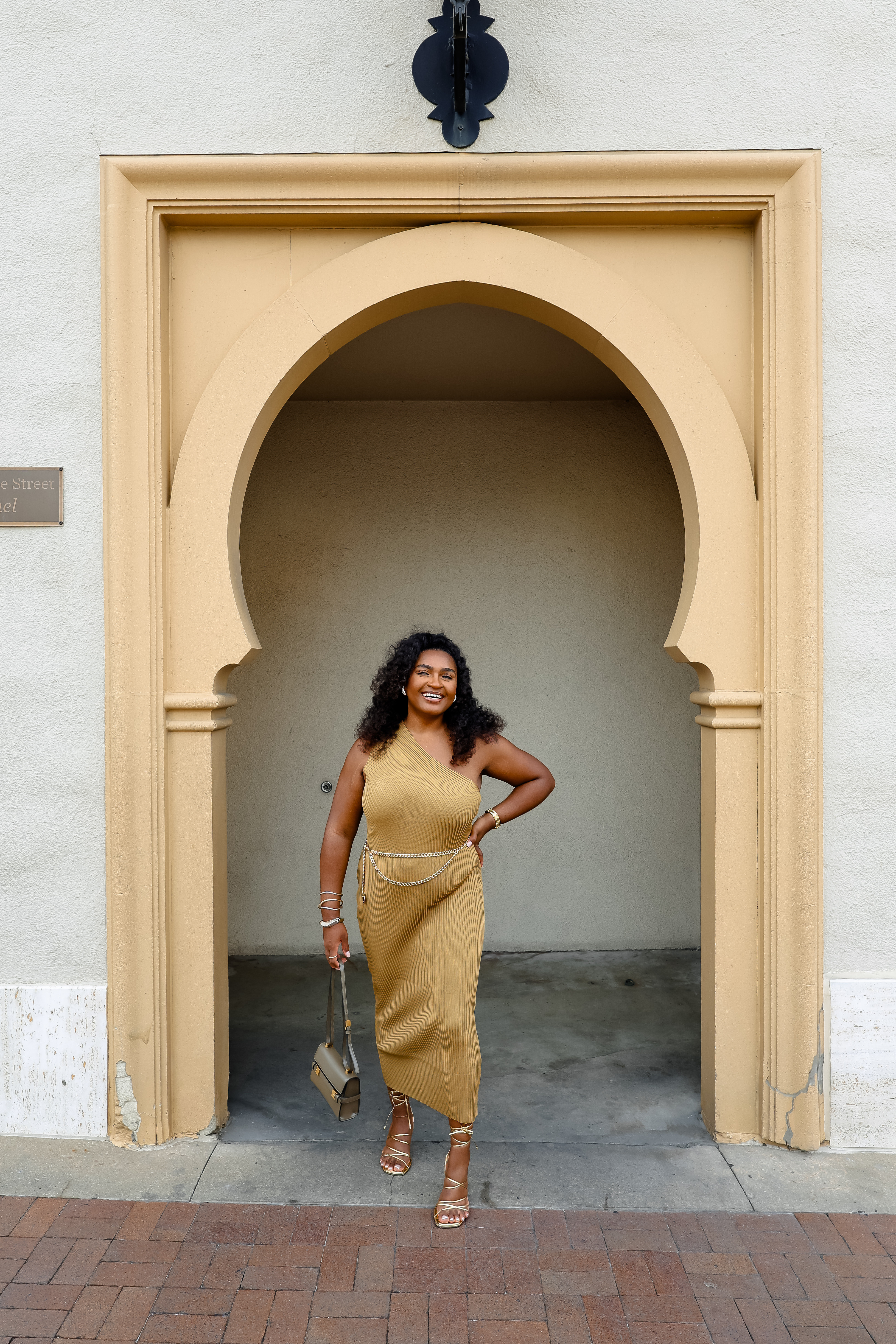 Never letting up 👑

#LTKWedding #LTKFindsUnder50 #LTKMidsize