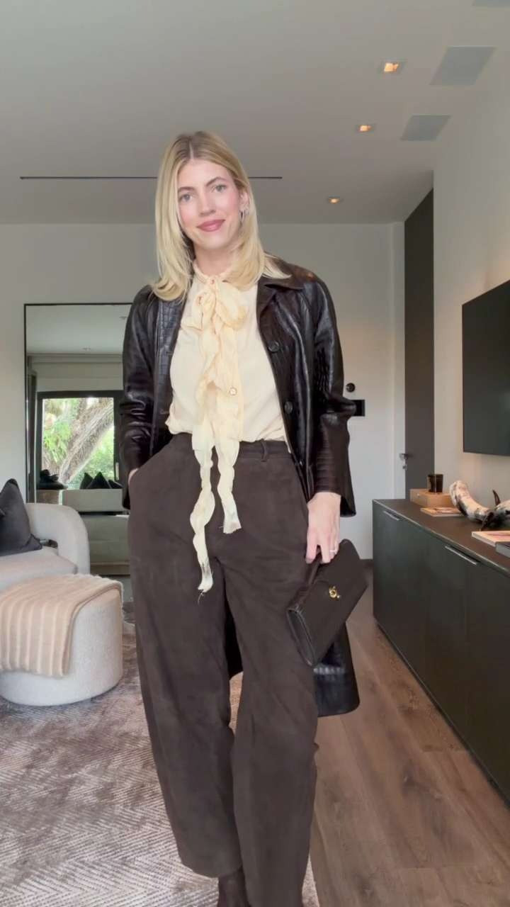 These chocolate suede pants are gorgeous! 🤎 This blouse is now out of stock but linking similar. 

 

#LTKgrwm #LTKootd #LTKSeasonal